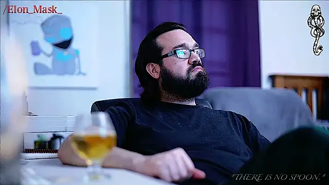 Snapshot of Seraph_De_La_Luna chatting on January 12, 2025, 7:43 am Seraph De La Luna online show from January 12, 2025, 7:43 am