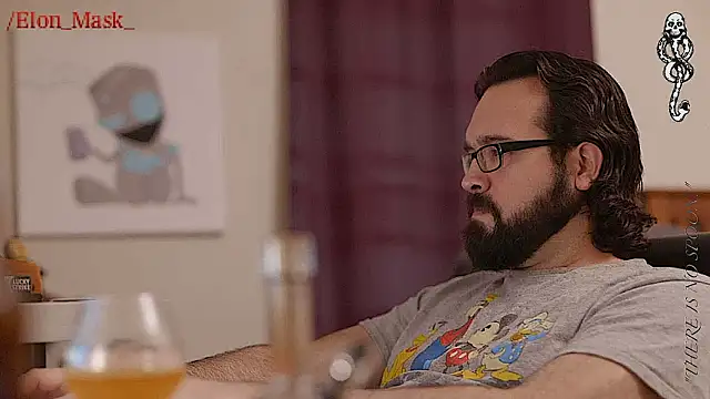 Snapshot of Seraph_De_La_Luna chatting on January 23, 2025, 7:00 am Seraph De La Luna online show from January 23, 2025, 7:00 am