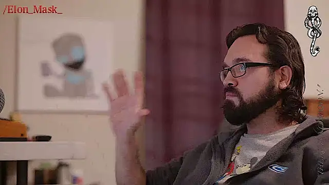 Snapshot of Seraph_De_La_Luna chatting on January 24, 2025, 1:45 am Seraph De La Luna online show from January 24, 2025, 1:45 am