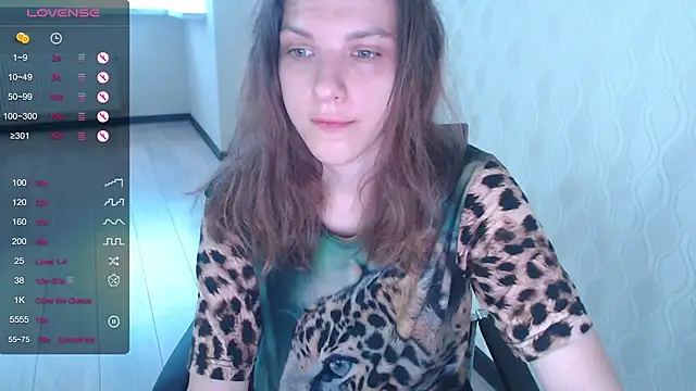 LisaHeart online show from October 11, 2025, 1:31 pm