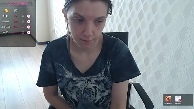 Snapshot of LisaHeart chatting on April 5, 2026, 1:41 pm LisaHeart online show from April 5, 2026, 1:41 pm