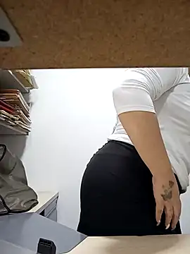 Miss Agatha online show from December 24, 2024, 3:58 pm