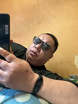 punk0805 online show from March 25, 2026, 4:18 am