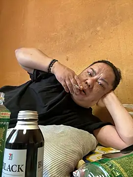 punk0805 online show from April 17, 2026, 6:38 am