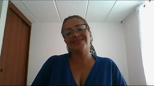 RossanaLionheart online show from January 10, 2025, 7:43 pm