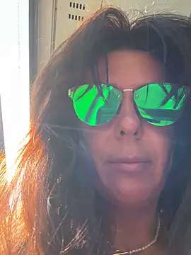 eveangelll online show from September 9, 2025, 7:52 am