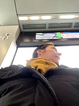 eveangelll online show from October 16, 2025, 6:58 am