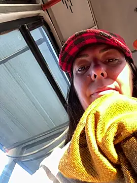 eveangelll online show from March 13, 2026, 5:14 am