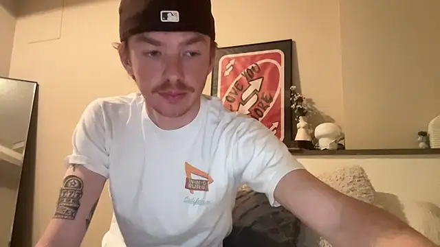 younghungginger online show from March 3, 2025, 2:47 am