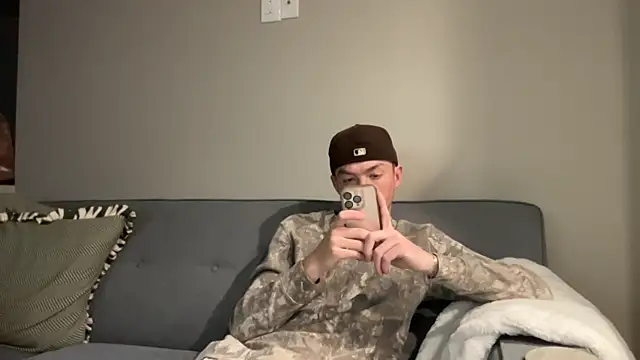 younghungginger online show from November 16, 2025, 12:49 am