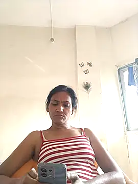 sunita6009 online show from June 19, 2026, 2:27 am