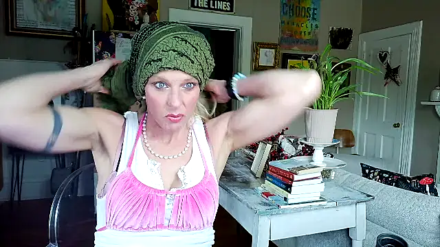Glamazonx online show from May 26, 2026, 4:14 pm