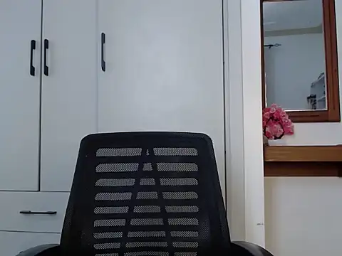 Snapshot of queencydoll chatting on February 23, 2026, 6:44 am queencydoll online show from February 23, 2026, 6:44 am