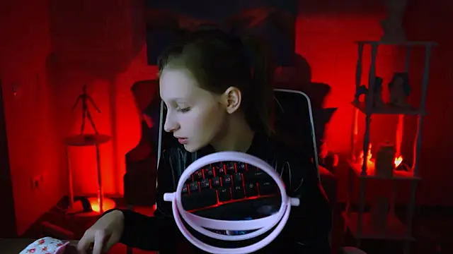 EllaHorton online show from February 23, 2025, 5:56 am