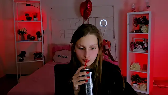 EllaHorton online show from February 27, 2025, 4:53 pm