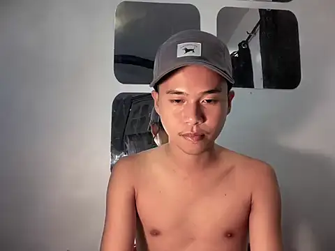 Snapshot of Asiantwink21 chatting on October 28, 2025, 3:36 pm Asiantwink21 online show from October 28, 2025, 3:36 pm