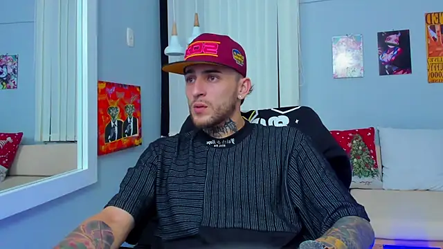 Snapshot of Drako_Lamar chatting on December 27, 2024, 3:26 pm Drako Lamar online show from December 27, 2024, 3:26 pm