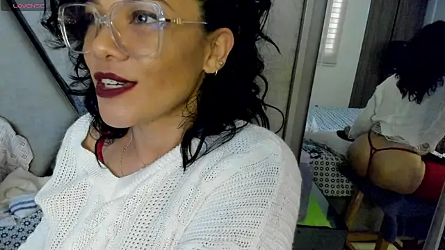 paula daniela1 online show from February 3, 2025, 8:46 pm