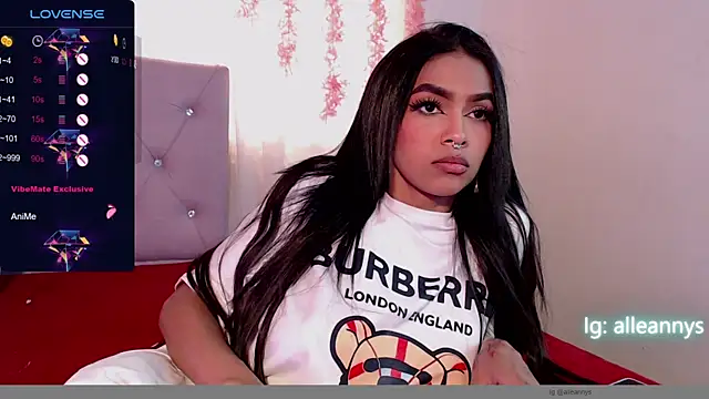 Snapshot of Alleanys_Cristal chatting on March 17, 2025, 8:30 pm Alleanys Cristal online show from March 17, 2025, 8:30 pm