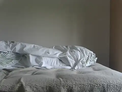 Snapshot of samson2012 chatting on October 18, 2025, 11:55 am samson2012 online show from October 18, 2025, 11:55 am