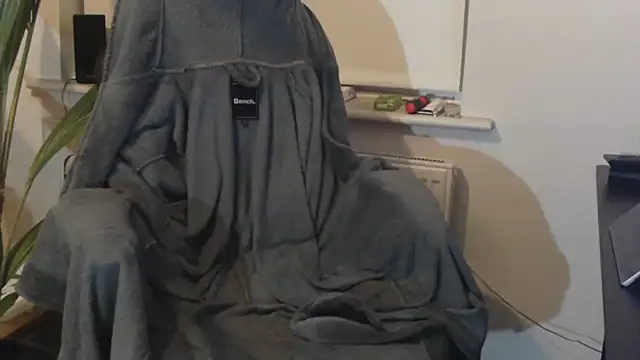 Snapshot of samson2012 chatting on December 2, 2025, 9:54 pm samson2012 online show from December 2, 2025, 9:54 pm