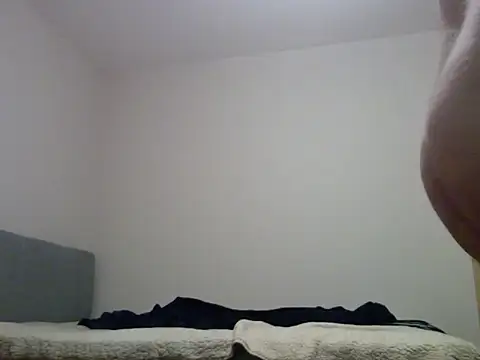 Snapshot of samson2012 chatting on December 19, 2025, 8:38 pm samson2012 online show from December 19, 2025, 8:38 pm