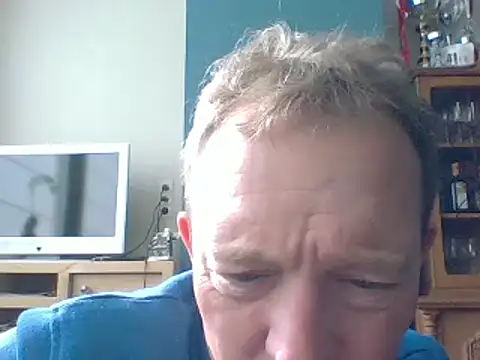 Snapshot of bertolini chatting on March 2, 2025, 1:05 pm bertolini online show from March 2, 2025, 1:05 pm