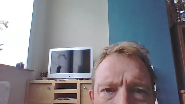 Snapshot of bertolini chatting on October 9, 2025, 7:06 am bertolini online show from October 9, 2025, 7:06 am