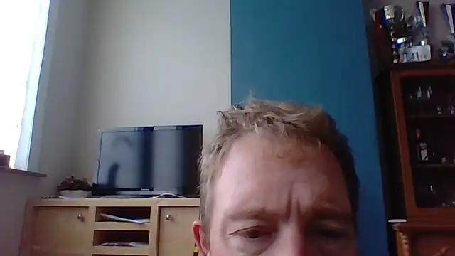 Snapshot of bertolini chatting on October 27, 2025, 8:07 am bertolini online show from October 27, 2025, 8:07 am