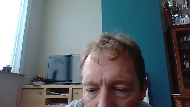 Snapshot of bertolini chatting on October 31, 2025, 12:50 pm bertolini online show from October 31, 2025, 12:50 pm