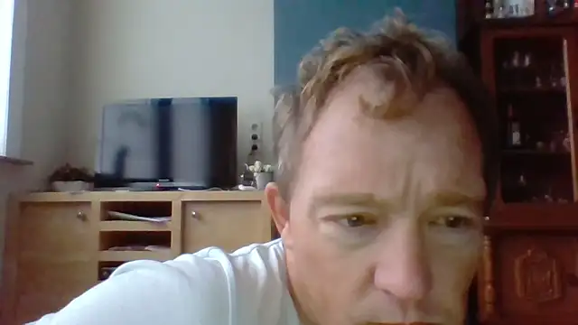 Snapshot of bertolini chatting on November 1, 2025, 7:54 am bertolini online show from November 1, 2025, 7:54 am