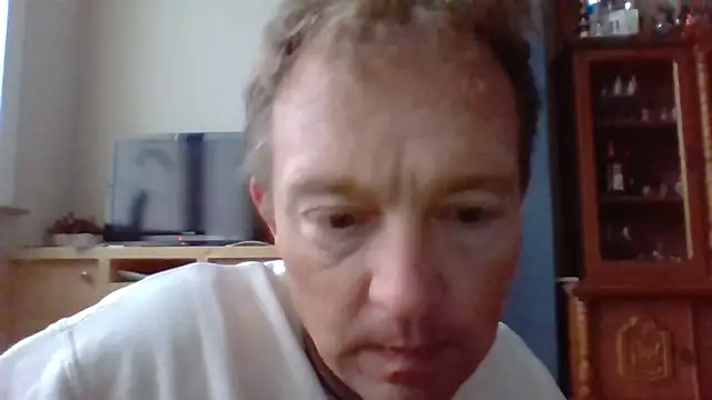 Snapshot of bertolini chatting on November 6, 2025, 3:57 pm bertolini online show from November 6, 2025, 3:57 pm