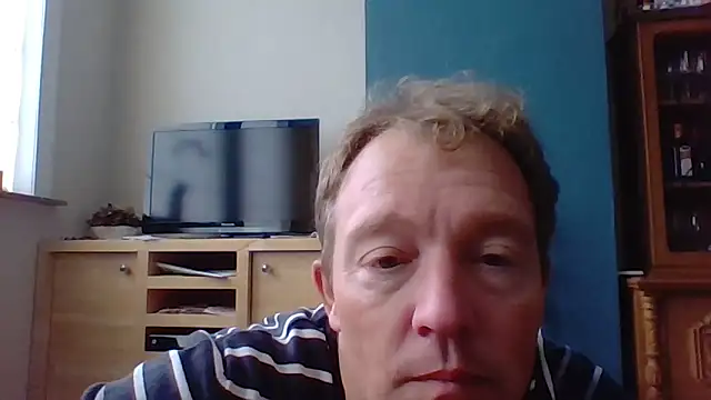 Snapshot of bertolini chatting on November 11, 2025, 2:17 pm bertolini online show from November 11, 2025, 2:17 pm