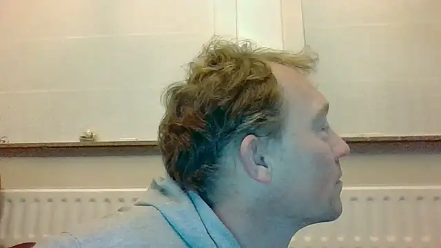 Snapshot of bertolini chatting on December 15, 2025, 8:46 pm bertolini online show from December 15, 2025, 8:46 pm