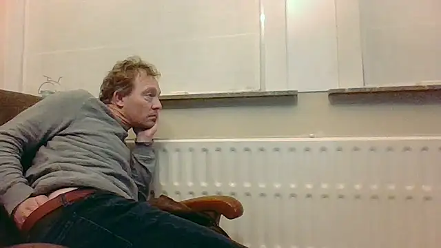 Snapshot of bertolini chatting on December 19, 2025, 8:49 pm bertolini online show from December 19, 2025, 8:49 pm