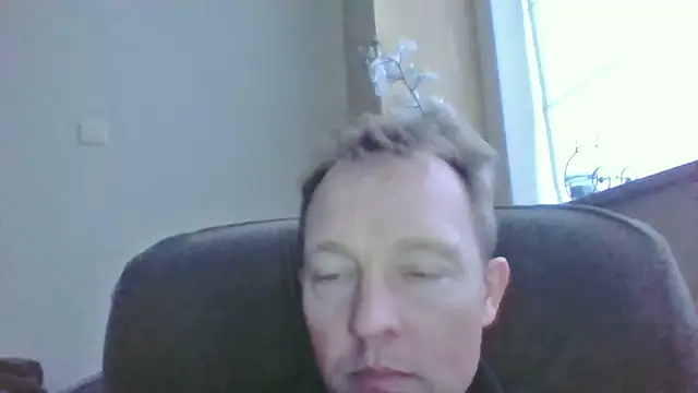 Snapshot of bertolini chatting on February 1, 2026, 4:16 pm bertolini online show from February 1, 2026, 4:16 pm