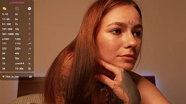 girl with snaketatto0 online show from May 8, 2026, 2:06 am