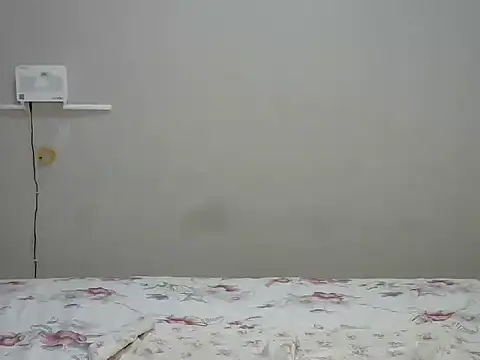 Cariepink online show from November 13, 2025, 7:35 pm