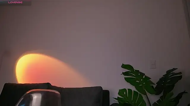 Snapshot of GigiLee_ chatting on December 18, 2025, 12:17 am GigiLee online show from December 18, 2025, 12:17 am