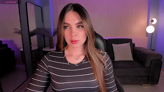 EloisaOlivero online show from October 11, 2025, 12:04 pm