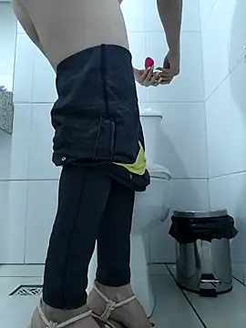 Irresistible24 online show from November 12, 2025, 7:24 pm