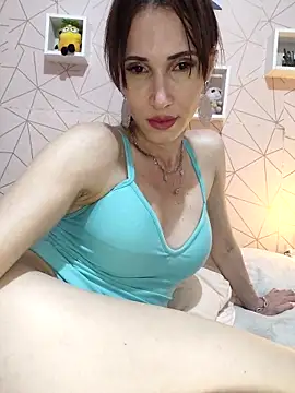 Irresistible24 online show from November 17, 2025, 1:11 am