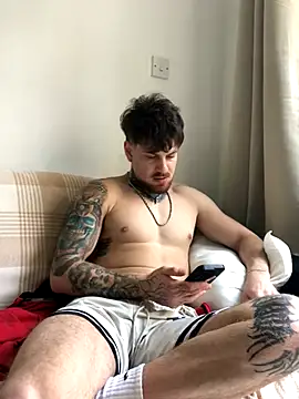 -ThomasJr- online show from November 16, 2025, 1:49 pm