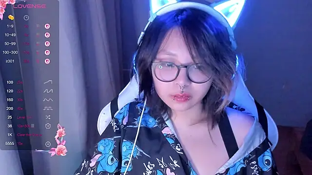 Snapshot of maydaykimmy chatting on January 31, 2026, 11:36 pm maydaykimmy online show from January 31, 2026, 11:36 pm