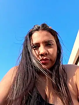 Snapshot of CanelitaPasion chatting on January 17, 2026, 10:13 pm CanelitaPasion online show from January 17, 2026, 10:13 pm