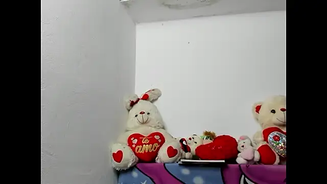 Snapshot of Laflaka22 chatting on December 10, 2024, 12:39 am Laflaka22 online show from December 10, 2024, 12:39 am