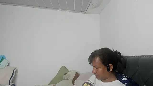 Snapshot of Laflaka22 chatting on September 13, 2025, 1:16 am Laflaka22 online show from September 13, 2025, 1:16 am