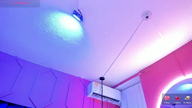 Snapshot of Atenea_cute21 chatting on October 31, 2025, 4:13 am Atenea cute21 online show from October 31, 2025, 4:13 am