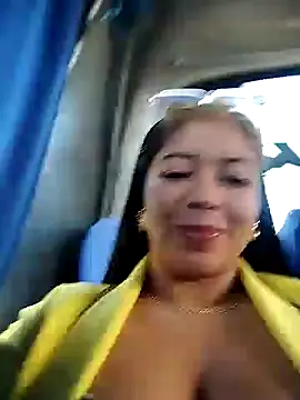 Snapshot of Ariana-pp03 chatting on December 18, 2024, 12:51 pm Ariana-pp03 online show from December 18, 2024, 12:51 pm