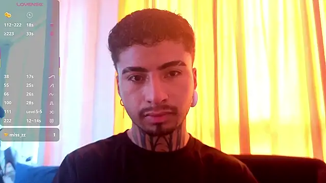 Snapshot of JuanCamiilo_66 chatting on May 15, 2026, 8:16 pm JuanCamiilo 66 online show from May 15, 2026, 8:16 pm